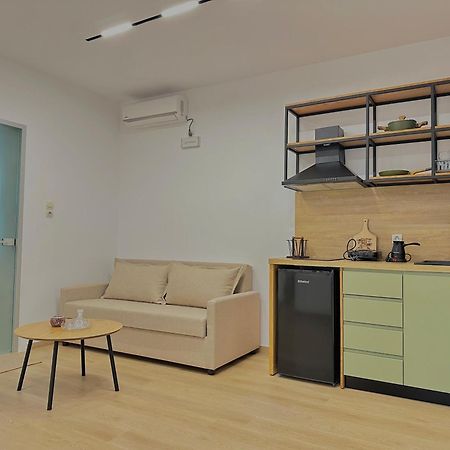 Lido Apartments Himare Exterior photo