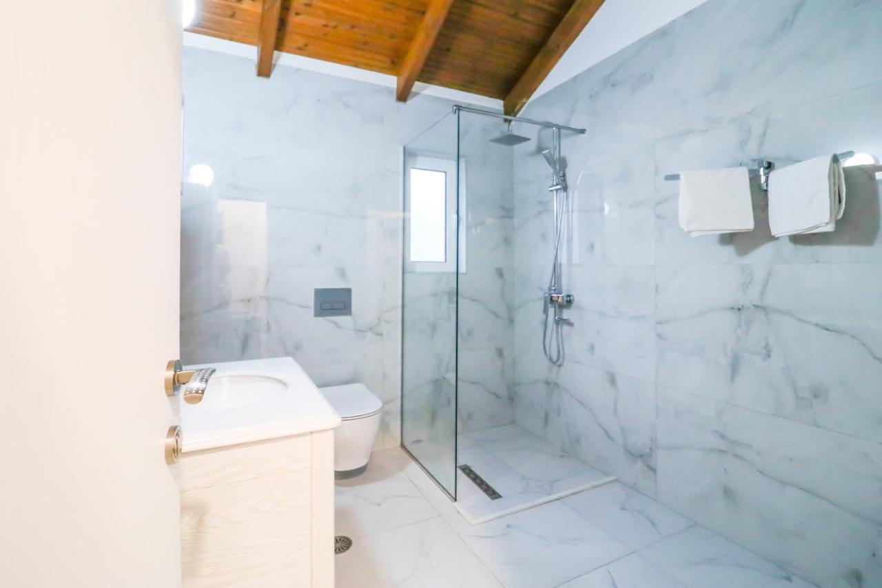 Lido Apartments Himare Exterior photo