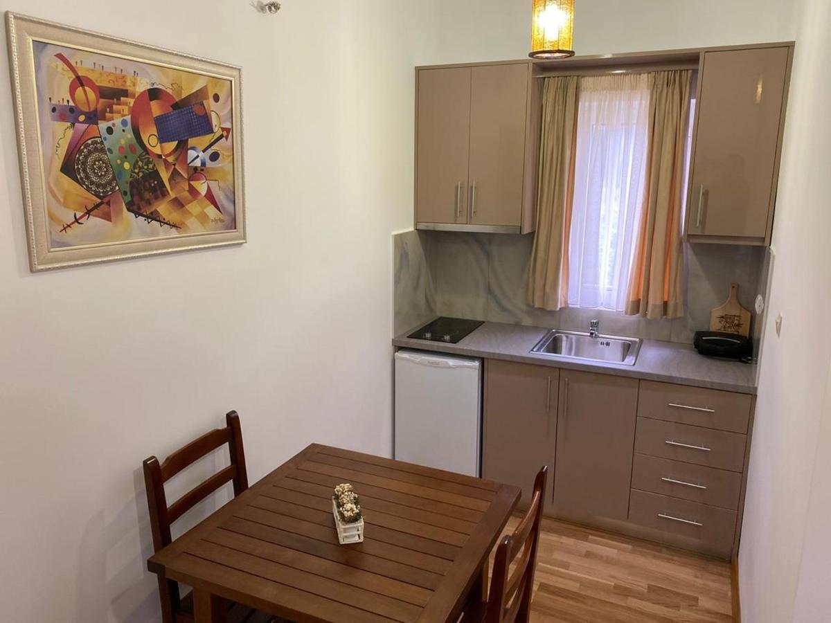 Lido Apartments Himare Room photo