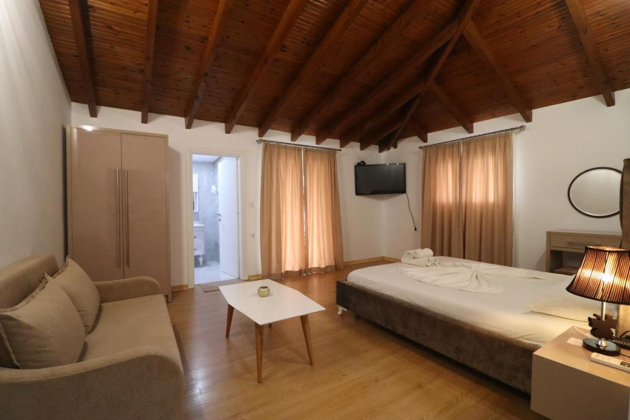 Lido Apartments Himare Exterior photo