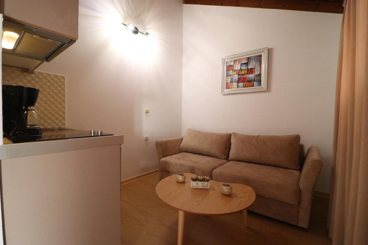 Lido Apartments Himare Room photo