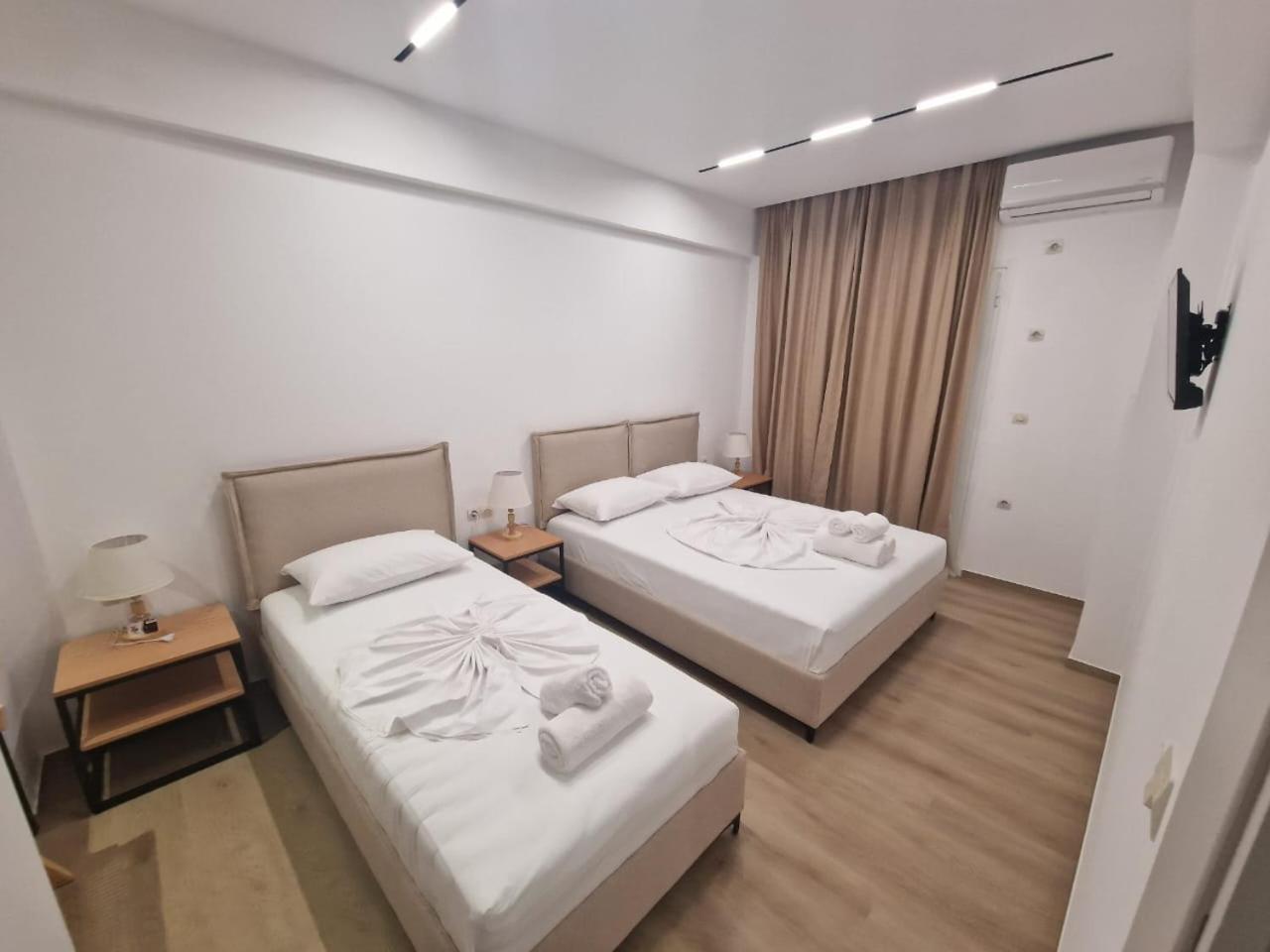 Lido Apartments Himare Exterior photo