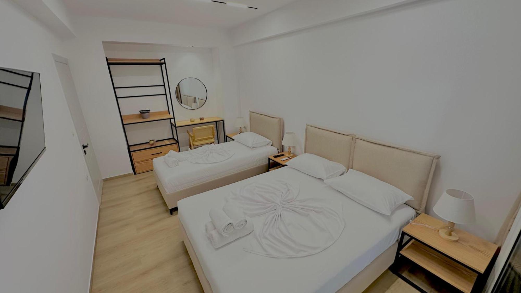 Lido Apartments Himare Exterior photo
