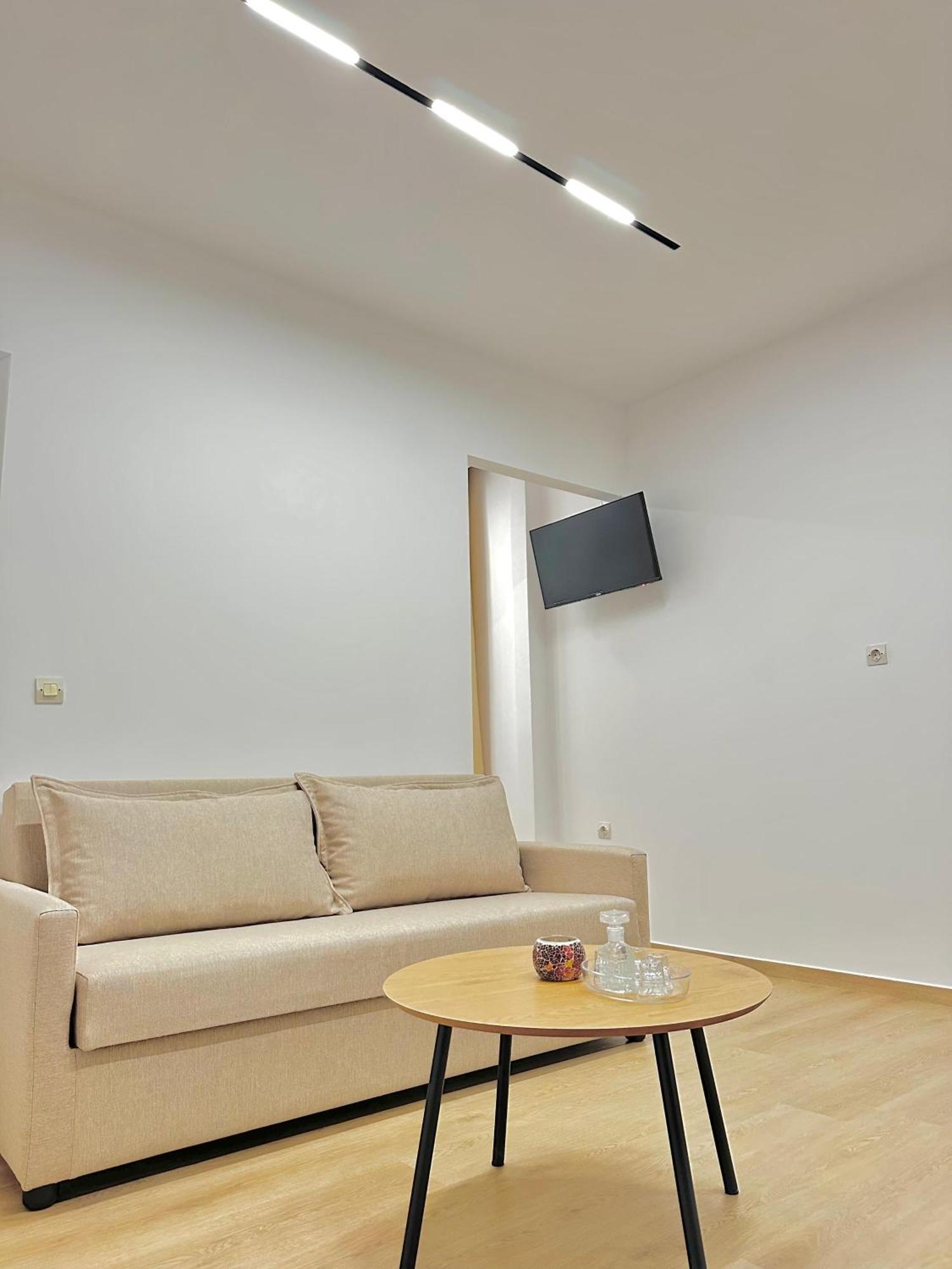 Lido Apartments Himare Exterior photo