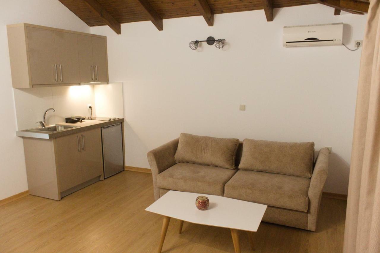 Lido Apartments Himare Exterior photo